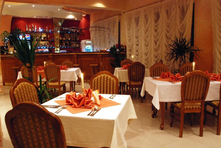 Secession Hotel Leczna Εξωτερικό φωτογραφία