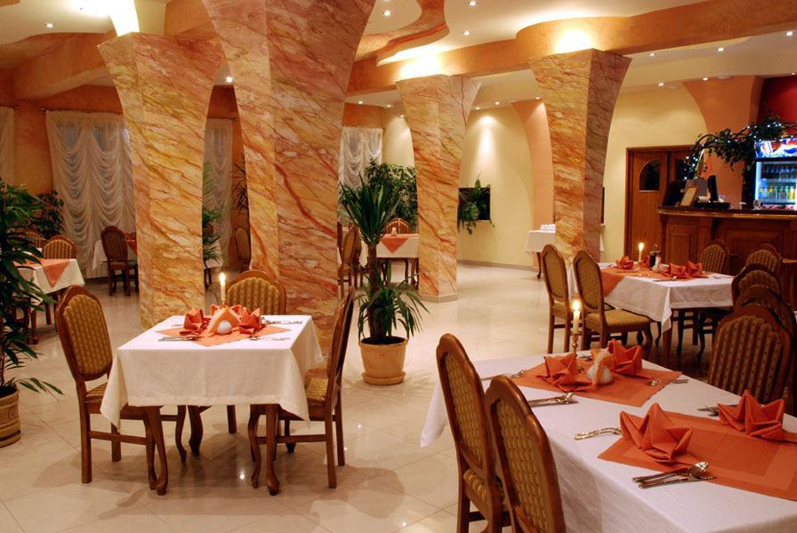 Secession Hotel Leczna Εξωτερικό φωτογραφία