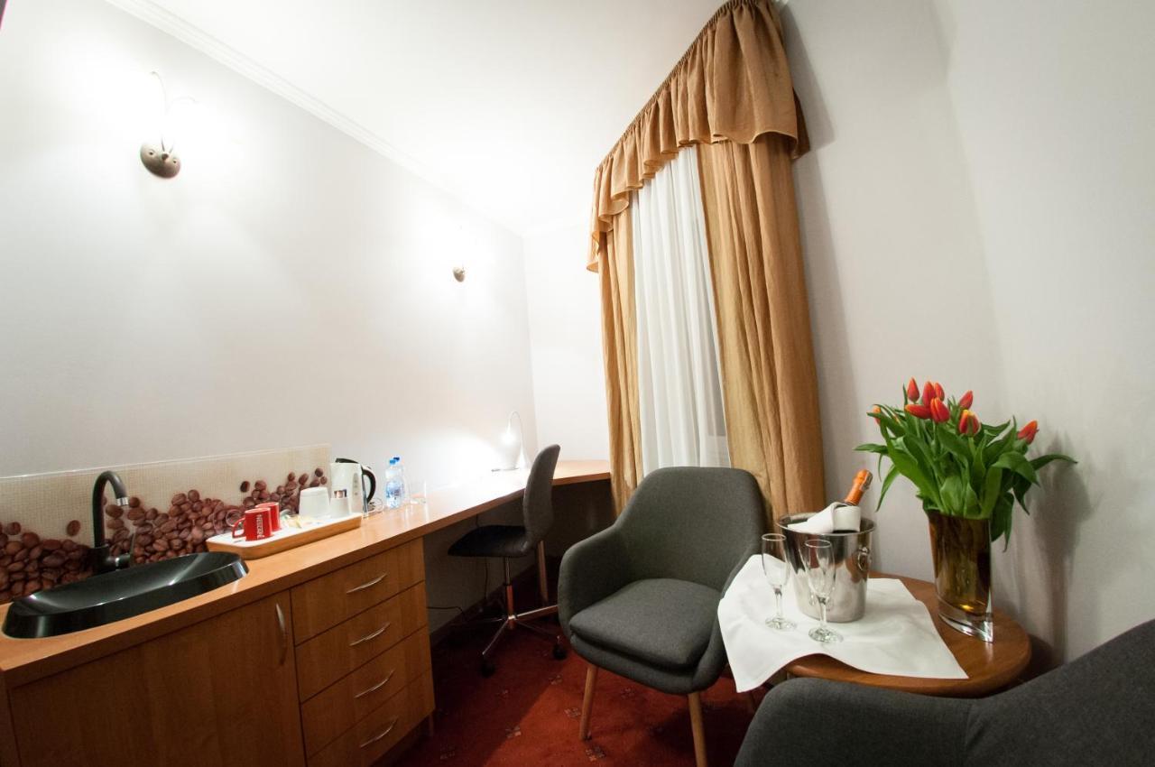 Secession Hotel Leczna Εξωτερικό φωτογραφία